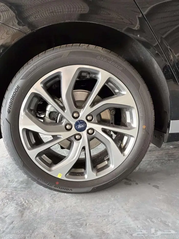 عرض خاص فورد تورس تيتانيوم موديل 2026 13