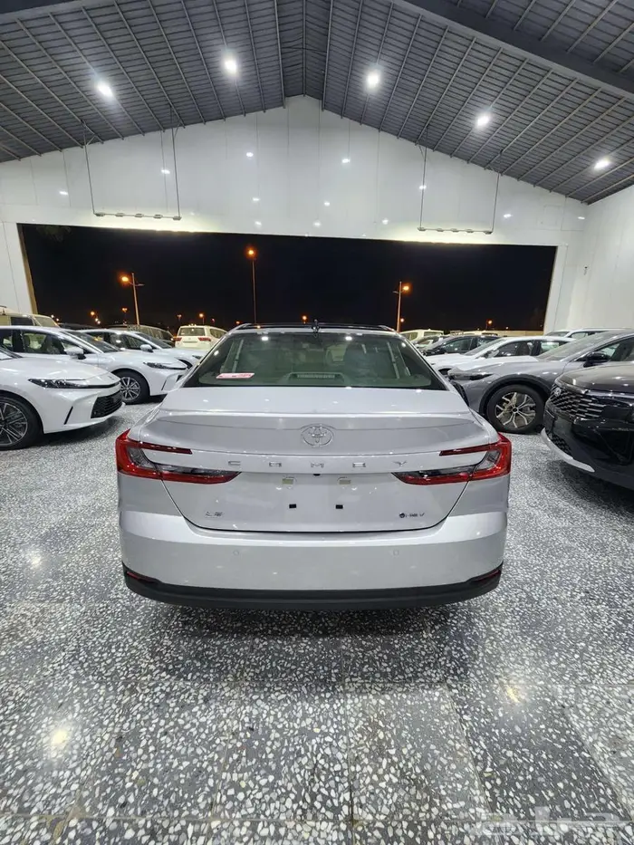 كامري LE هايبرد 2025 السعر 118450 4