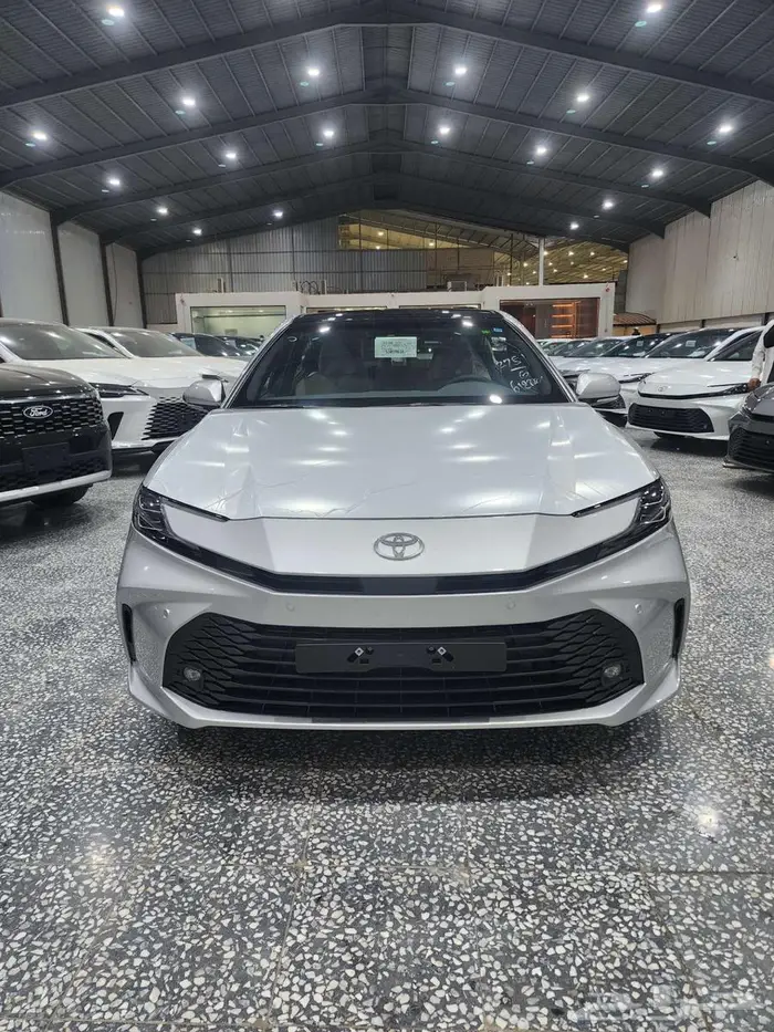 كامري LE هايبرد 2025 السعر 118450 2