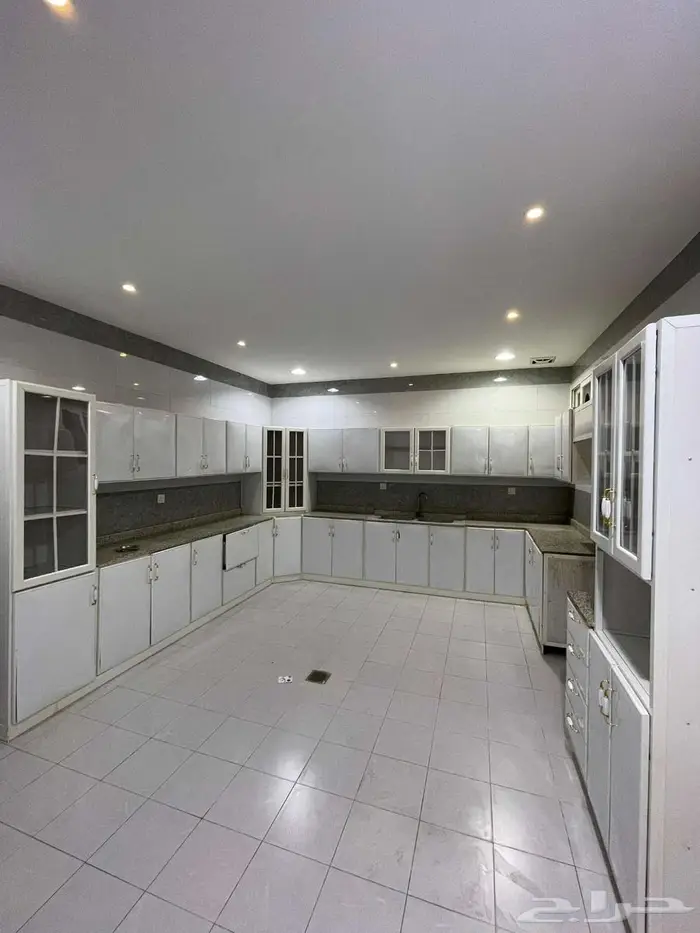 للايجار فيلا سكنية بعنيزة حي الفاخرية 685 10