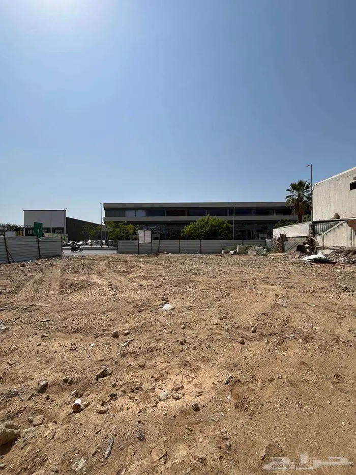 ارض في حي الروضة بجدة على شارع الامير سعود الفيصل 0