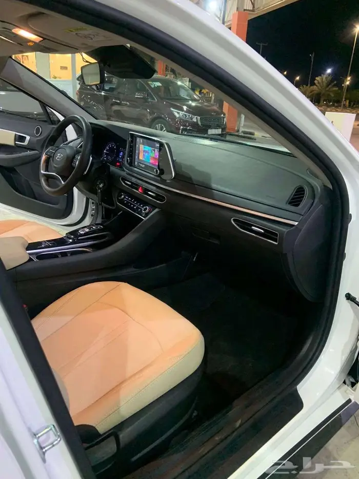 هيونداي سوناتا 2021 مستورد كوري بنزين شاشه كاميرا 2.0 12