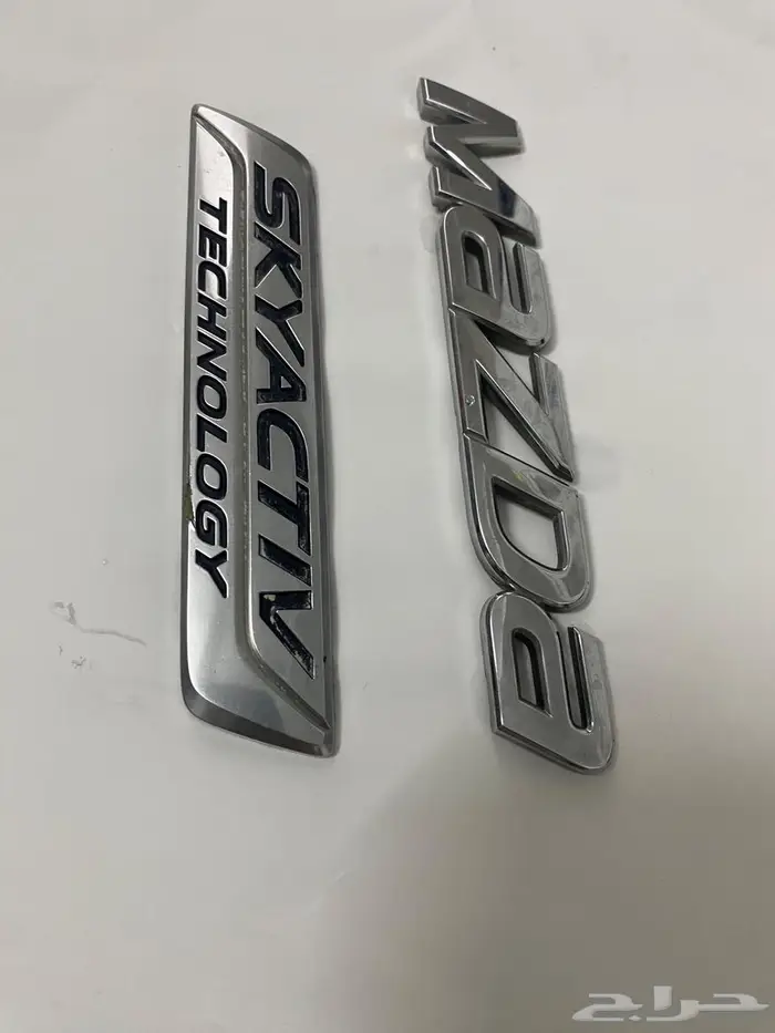 علامات شنطة وكرسي مكينة وكتيب الوكالة مازدا 6 2