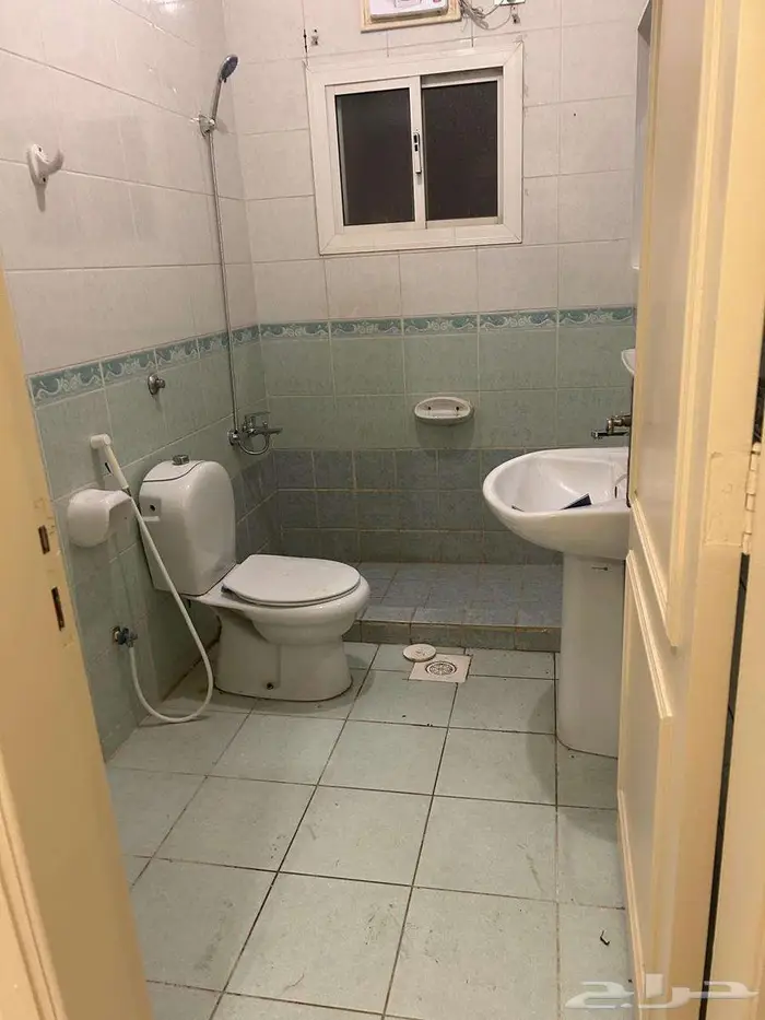 شقة في حي الفيصلية 4