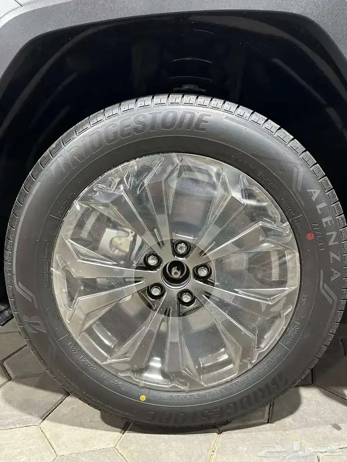 تويوتا راف فور XLE بنزين 2025 سعر 117470 11