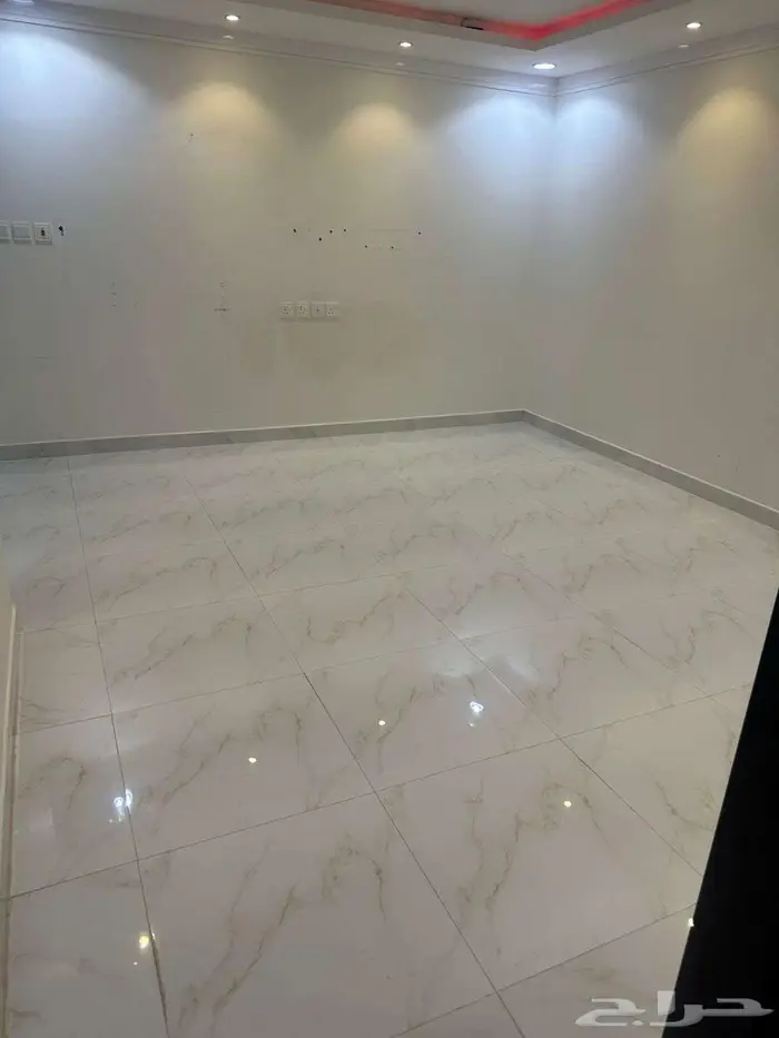 فيلا للإيجار في حي المهدية المربع الذهبي 4