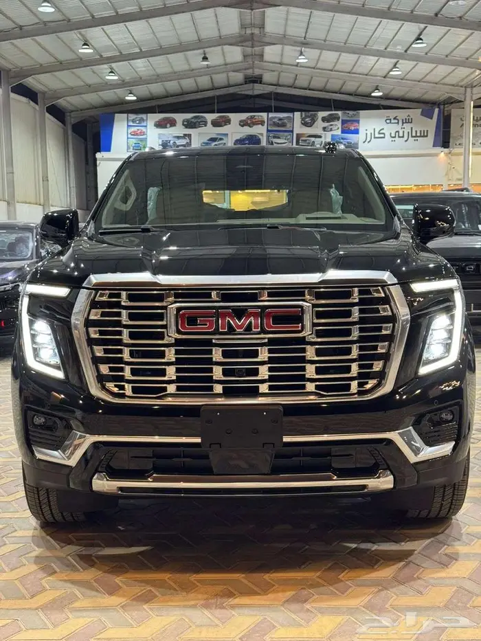 دينالي قصير - اسود داخل اوف وايت - مراتب متصله -2025- خليجي 0