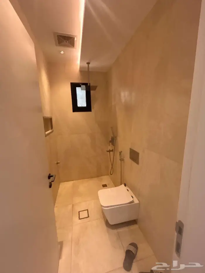 شقة مجددة بالكامل للإيجار السنوي 14