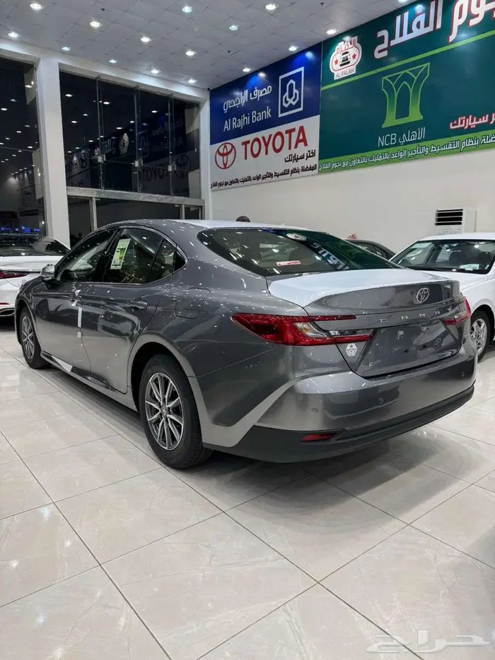 تويوتا كامري م 2025 ستاندر E بنزين - سعودي 2