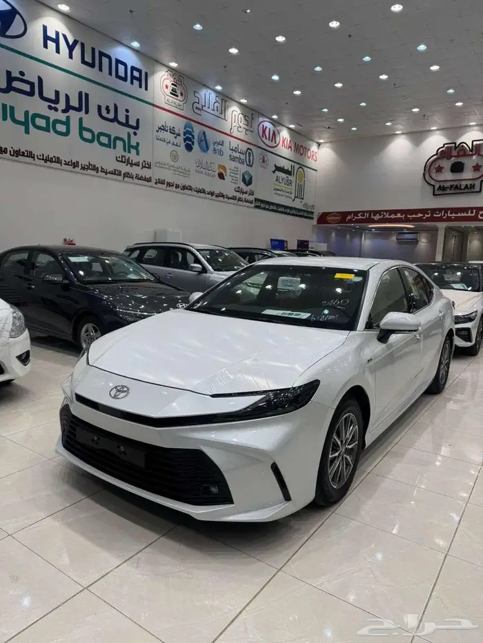 تويوتا كامري م 2025 ستاندر هايبرد E - سعودي 0