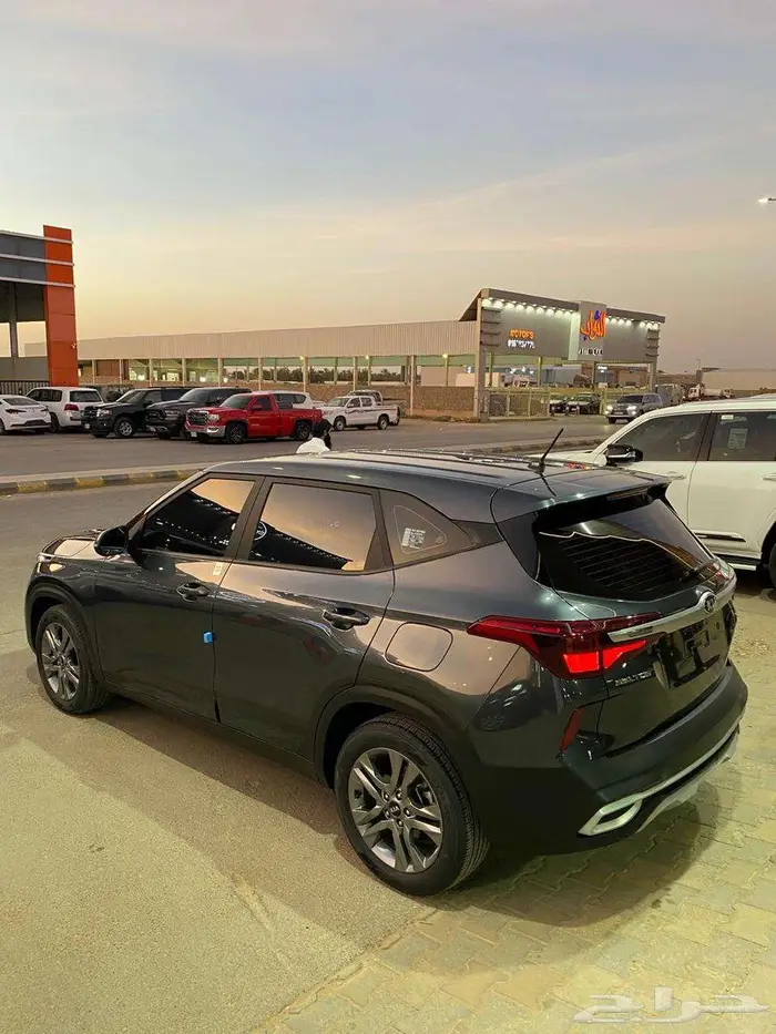 كيا سيلتوس 2022 عداد 114000 فل كامل بدون فتحة 3