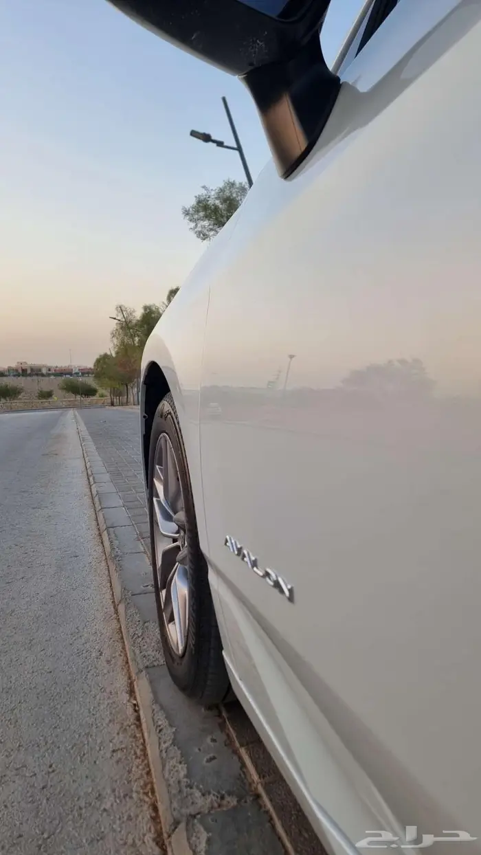 تويوتا افلون 2021 7