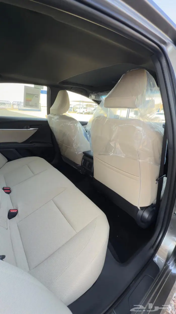 تويوتا كامري 2025 LE سعودي تيتانيوم 33