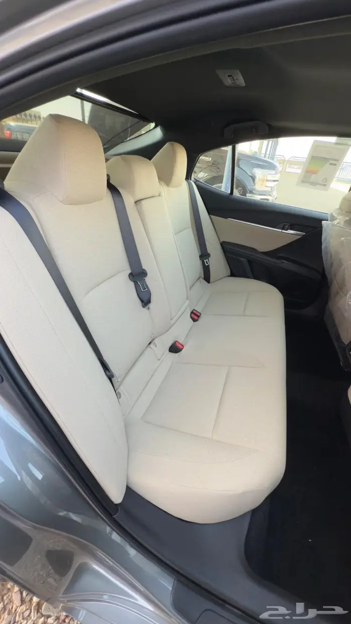 تويوتا كامري 2025 LE سعودي تيتانيوم 39