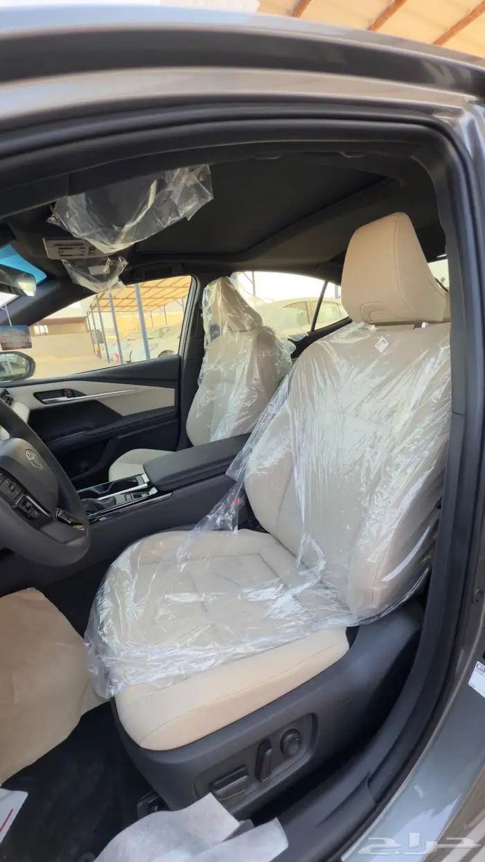 تويوتا كامري 2025 LE سعودي تيتانيوم 46