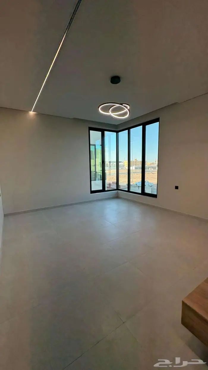 شقة دور ثاني للبيع حي الرحمانية ( مصعد مطبخ راكب سطح داخلي ) 2