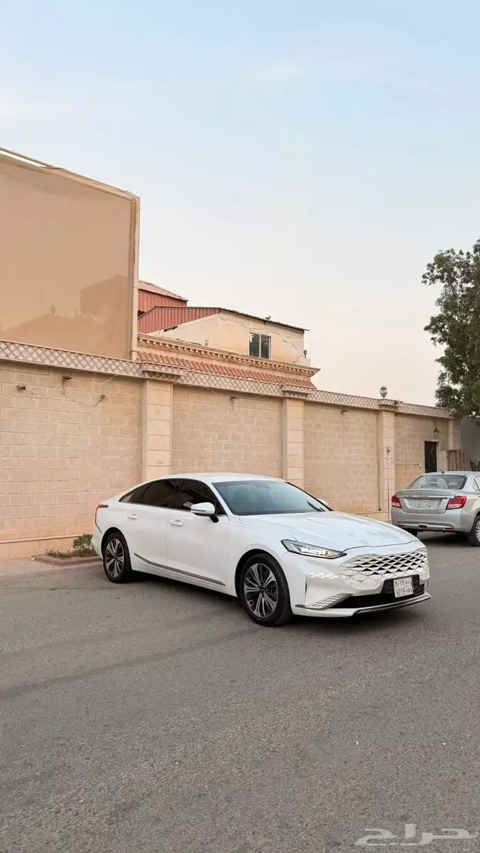 كيا K8 2022 ( بنزين) فل اوبشن 1