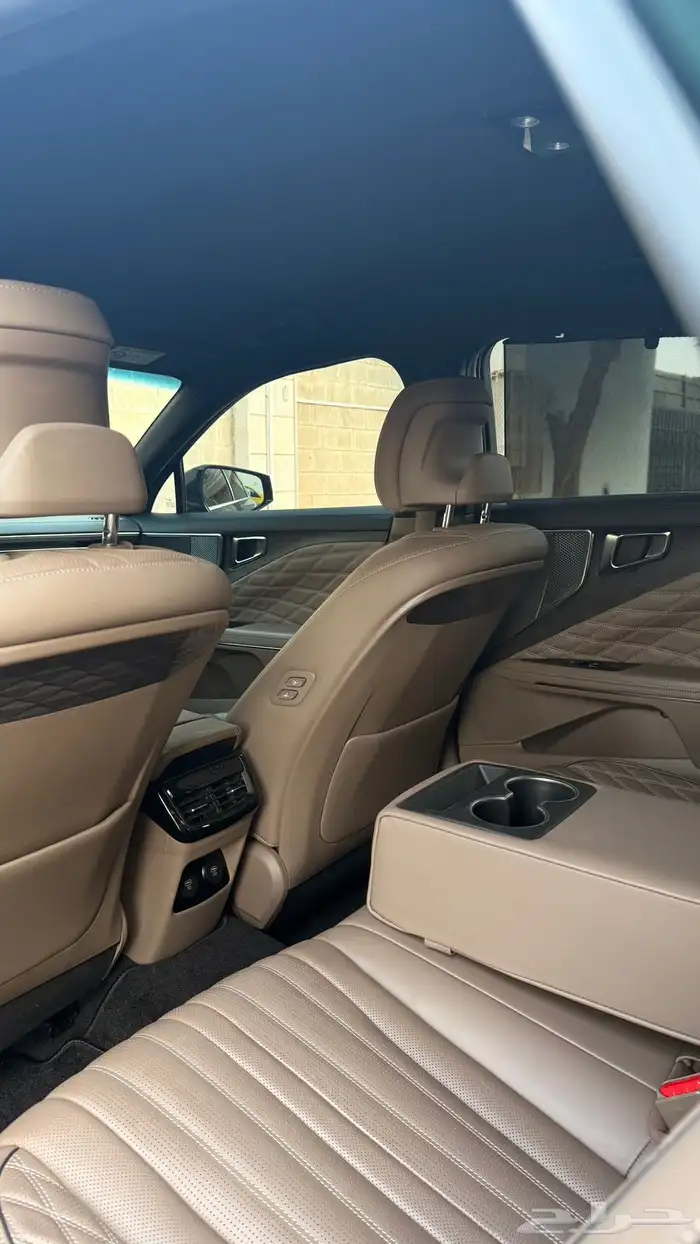 كيا K8 2023 ( بنزين) v6 فل كامل بحالة الوكاله 16