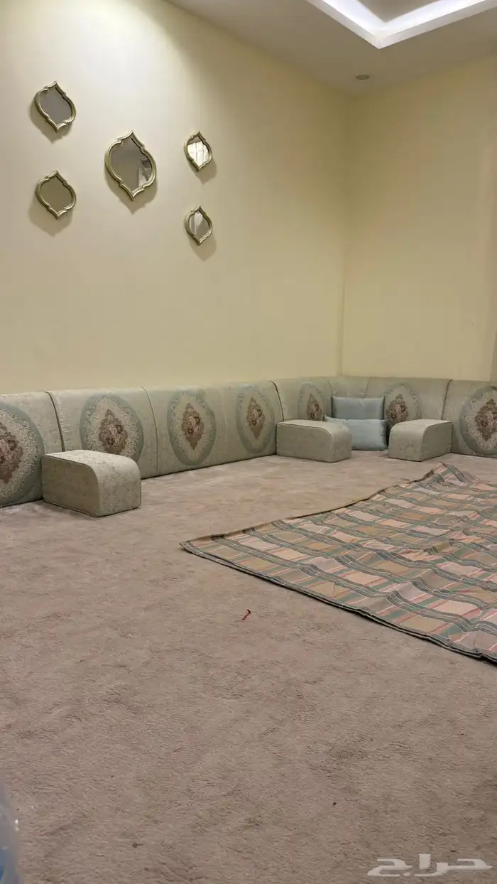 للبيع كنب مع مراكي مع ستاره 1