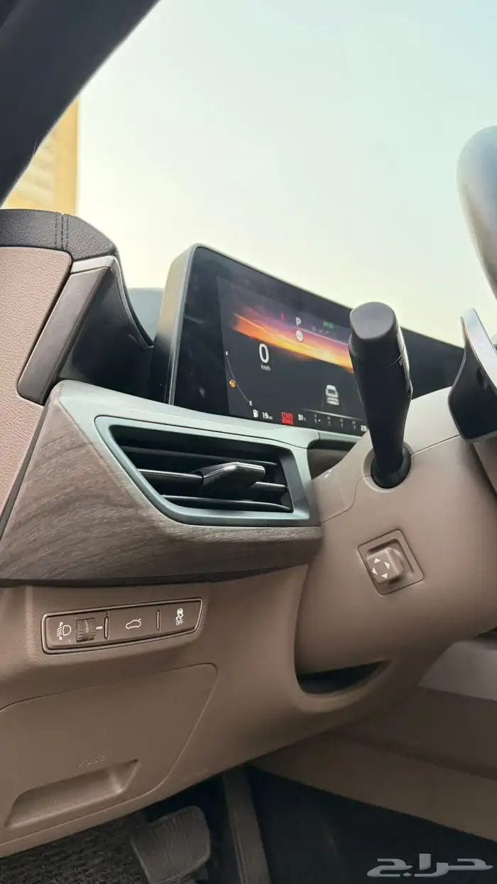 كيا K8 2022 ( بنزين) فل اوبشن 11