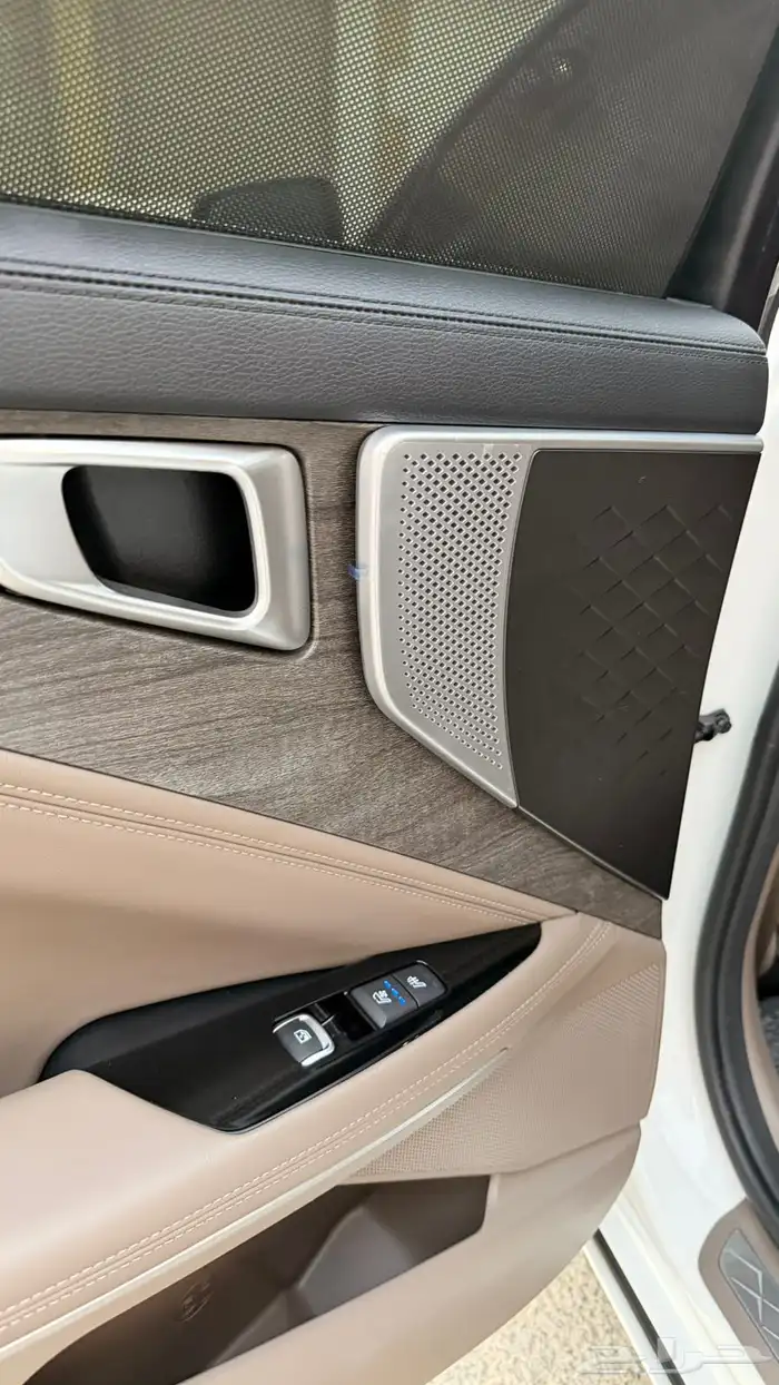 كيا K8 2022 ( بنزين) فل اوبشن 18