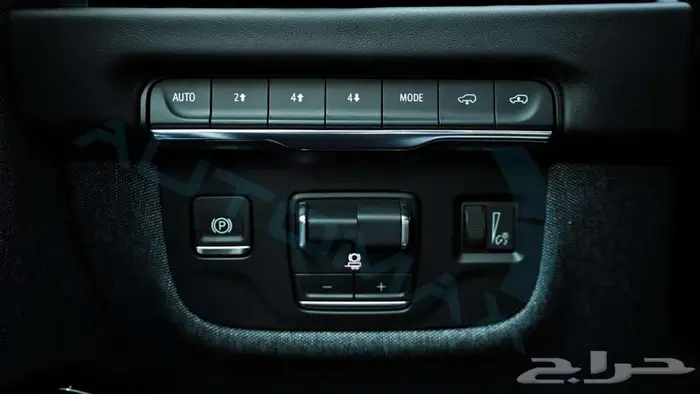 كاديلك اسكاليد 600 Sport Platinum 2025 اصفار مع ضمان 42