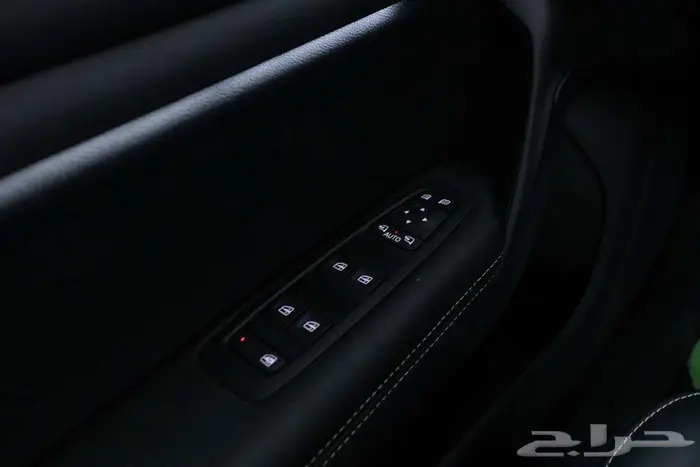 رينو ميجان اي 2024 صيانة وهدايا مجانية 12