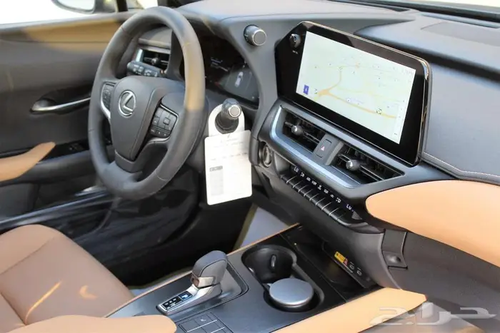 لكزس - UX 300 - CH - فل كامل - خليجي - 2025 السعر 173000 4