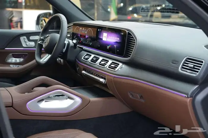 مرسيدس GLS 450 بريميوم بلس موديل 2026 أصفار خليجي أسود بني 7