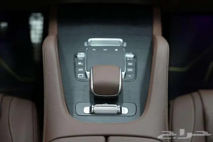 مرسيدس GLS 450 بريميوم بلس موديل 2026 أصفار خليجي أسود بني 9