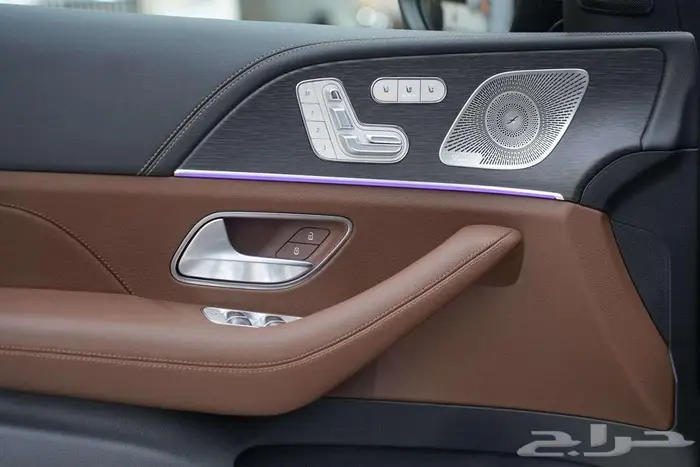 مرسيدس GLS 450 بريميوم بلس موديل 2026 أصفار خليجي أسود بني 13