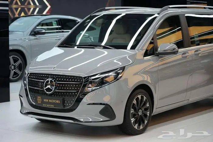مرسيدس V 300 موديل 2026 أصفار خليجي رمادي ألبين أبيض 2
