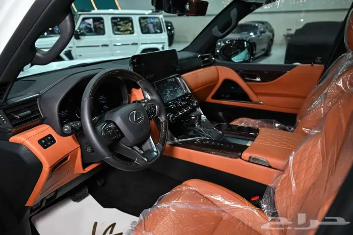 شركة البريمي لسيارات لكزس 6