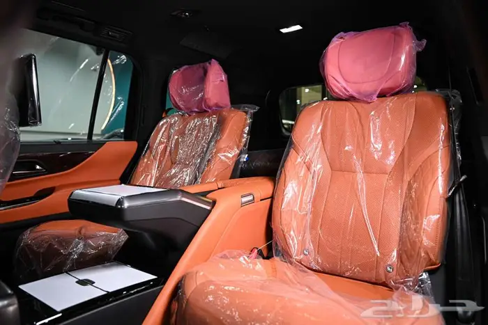 شركة البريمي لسيارات لكزس 10