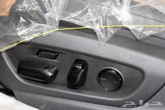 لكزس - ES250 لاكجيري - 2025 - نص فل - خليجي 21