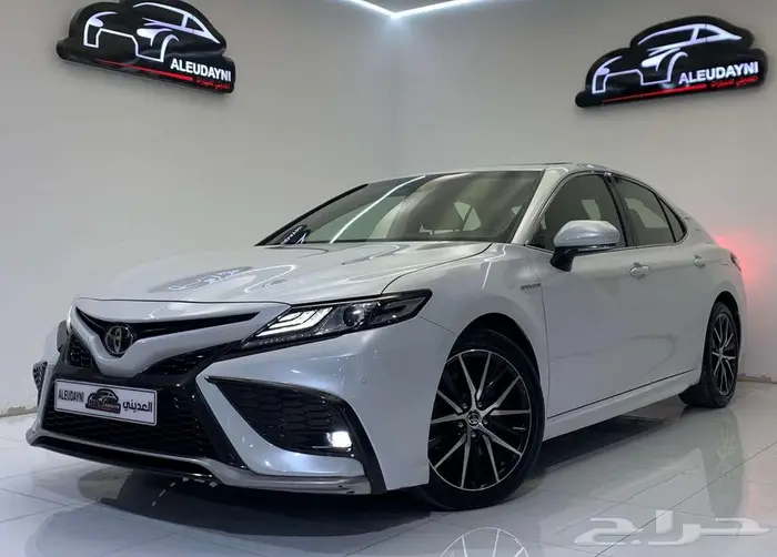 تويوتا كامري سبورت 2023 0
