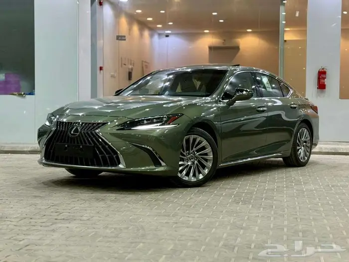 لكزس ES 300 HH موديل 2025 - عرض نهايه العام 11