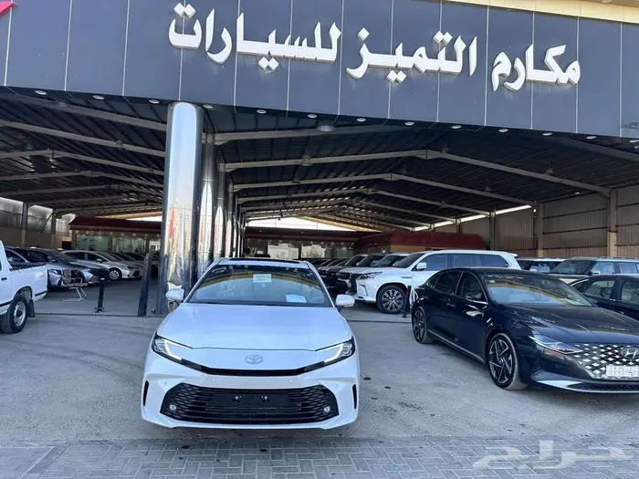 تويوتا كامري 2.5 LE 2025 بنزين كاش وتقسيط بنوك 0