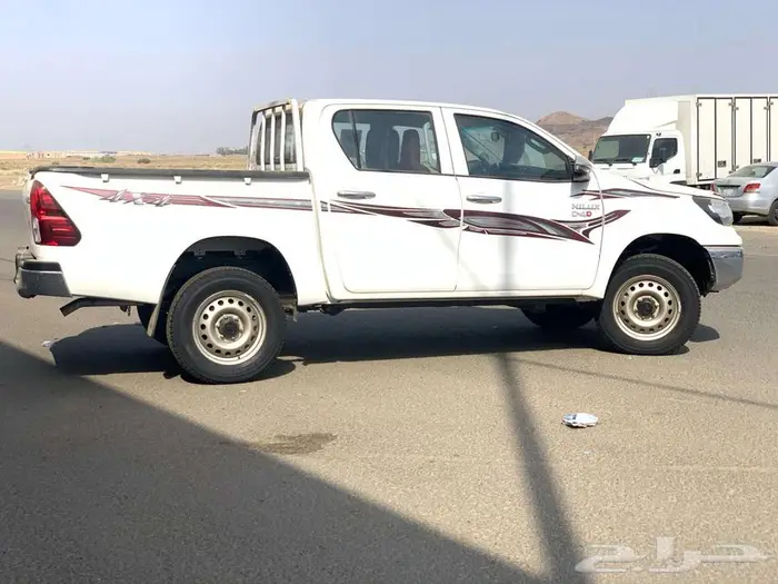 تويوتا هايلكس ديزل دبل سلق 2.4 5