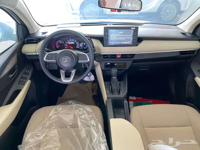 تويوتا يارس 2026 لؤلؤي (مكيف خلفي)محرك1.5لدى الفريدي 3