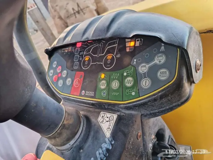 للبيع رصاصة أوكر 10 طن موديل 2020 م 5