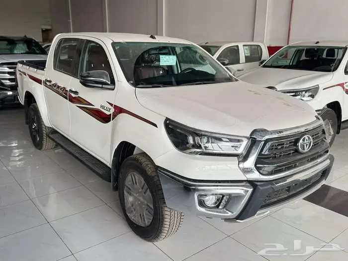 تويوتا هايلوكس SGLX بريمي بنزين 2.7 فل كامل دبل 2025عرض خاص 2