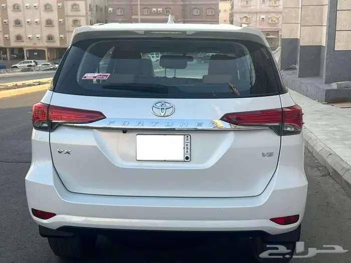 تويوتا فورشنر 2023 VX - سلندر 6 ماشي 25 الف فقط 3