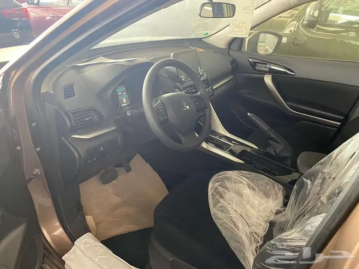 متسوبيشي كلبس كروس ستاندر موديل 2023 اصفار 7