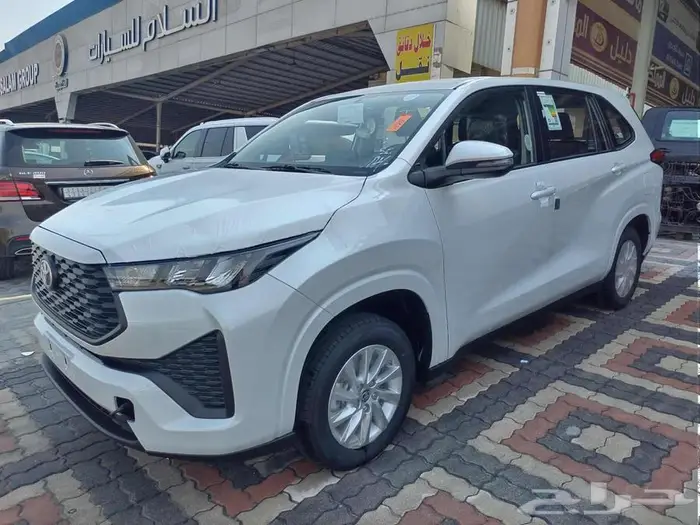 تويوتا انوفا 2026 بنزين GL 2.0 عبداللطيف جميل 3