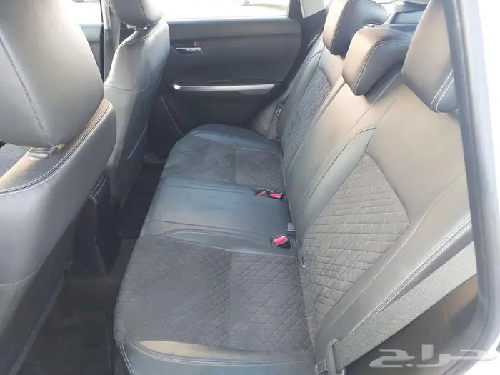 سيارة فيتارا 2019 نصف فل دبل للبيع ( قابل التفاوض ) 16