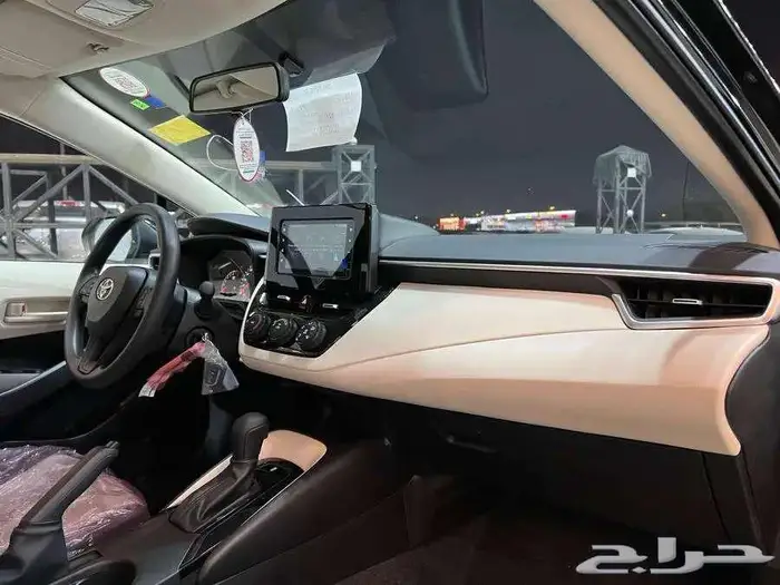 تويوتا كرولا 2025 كاش واقساط لدي شركة خالد 10