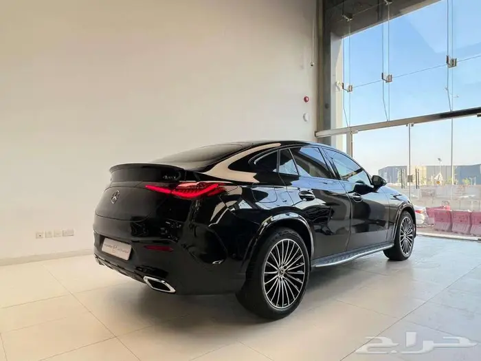 مرسيدس GLC 200 AMG 2024 كامل ب 298 الف 3