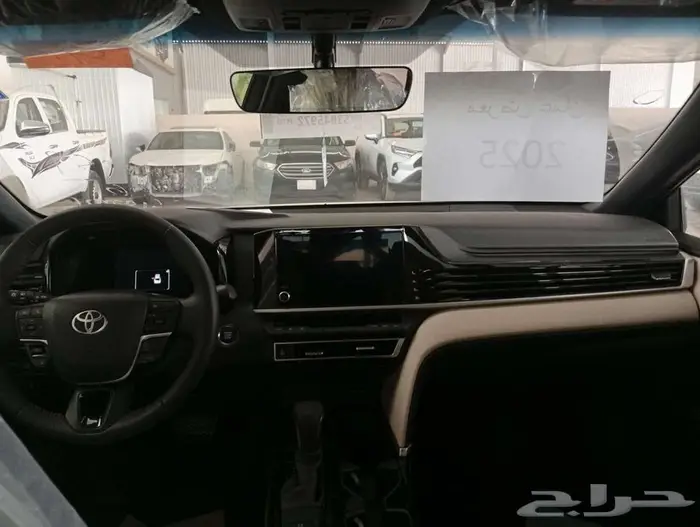 تويوتا كامرى LE بنزين موديل 2025 10