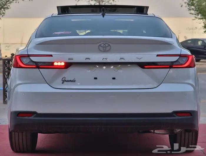 تويوتا كامري جميع المواصفات هايبرد وبنزين اقل سعر بجده 7